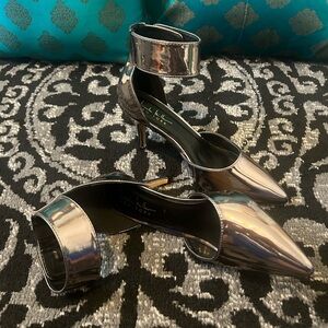 Nicole Miller Metallic Pumps/Heels